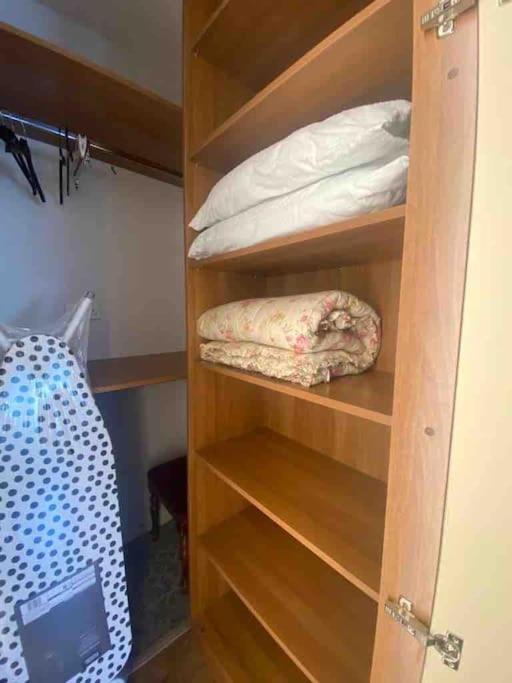 Lovely 1 Bed With Free Parking Appartamento